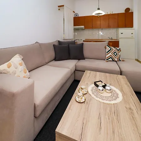 Avero Seaside 아파트 페프코초리